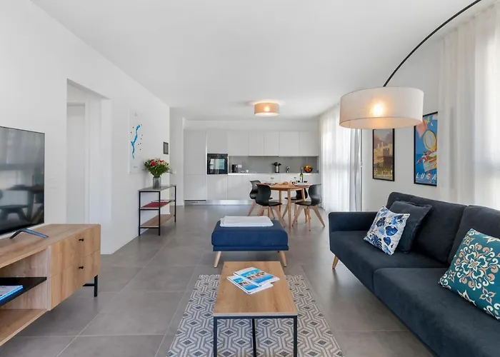 Apartamento Loctowers A3-4-3 By Interhome Locarno